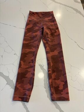 Lululemon Wunder Train High Rise Crop Leggings ~ 0 ~ Heritage Camo Brier Rose